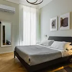 Palazzo Bozzanca Apartments By Wonderful Italy